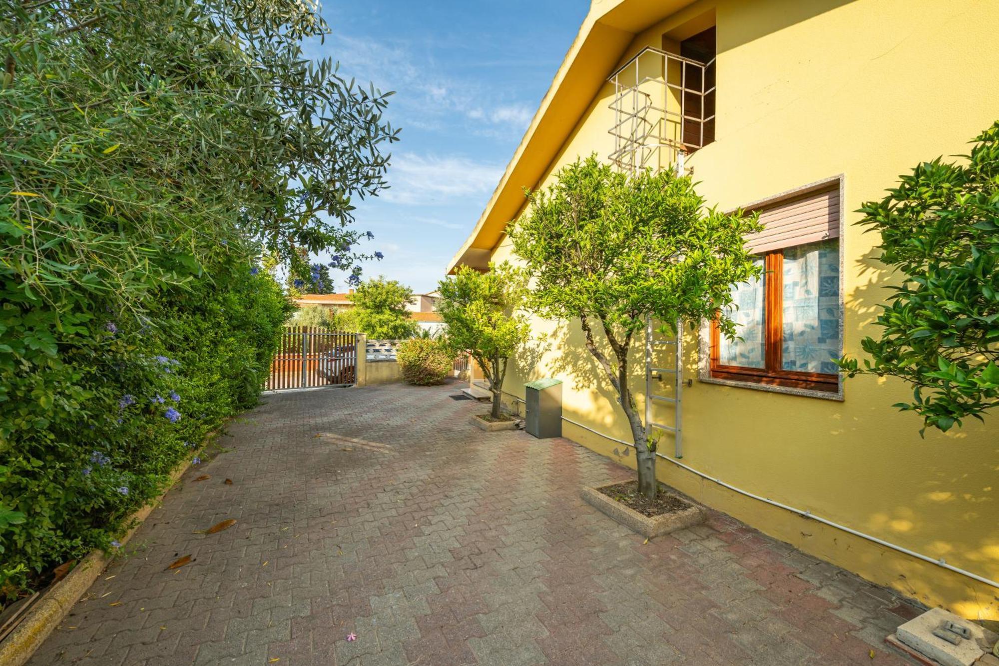Casa Vacanze San Giovanni San Giovanni Suèrgiu المظهر الخارجي الصورة