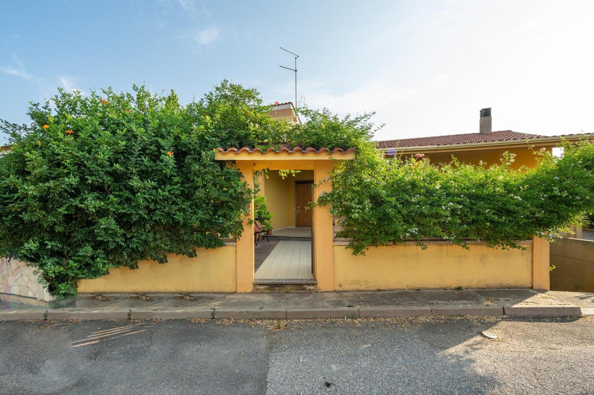 Casa Vacanze San Giovanni San Giovanni Suèrgiu المظهر الخارجي الصورة